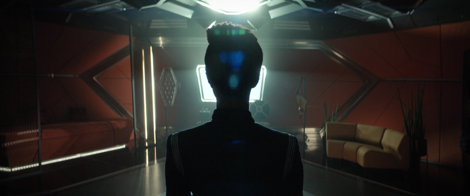 extant_StarTrekDiscovery_2x01-Brother_06747.jpg