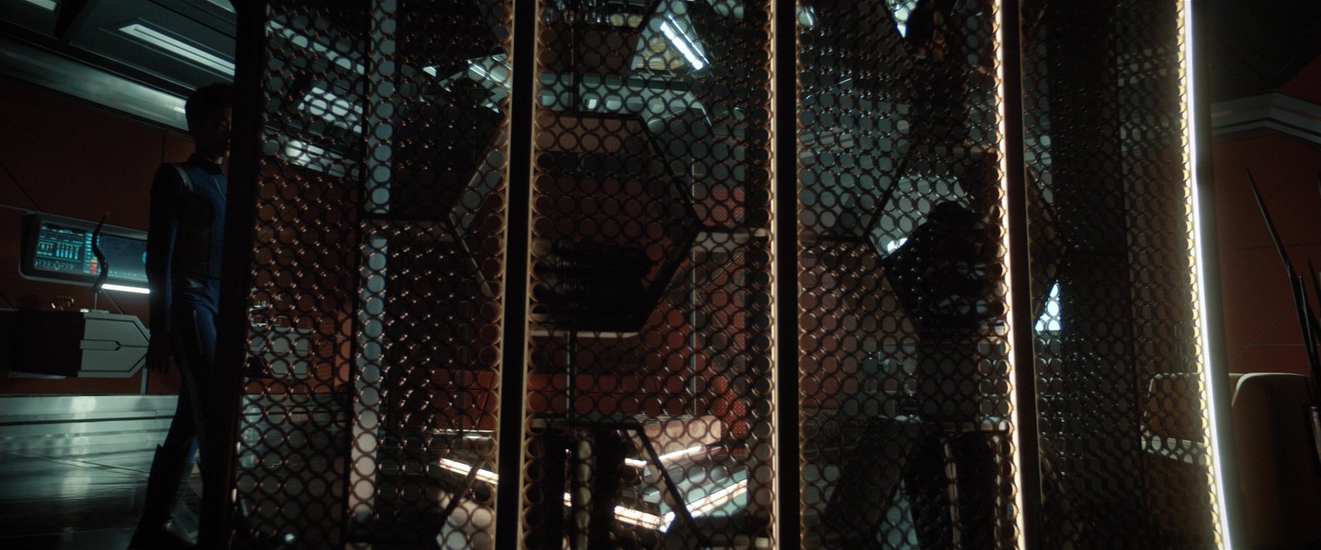 extant_StarTrekDiscovery_2x01-Brother_06762.jpg