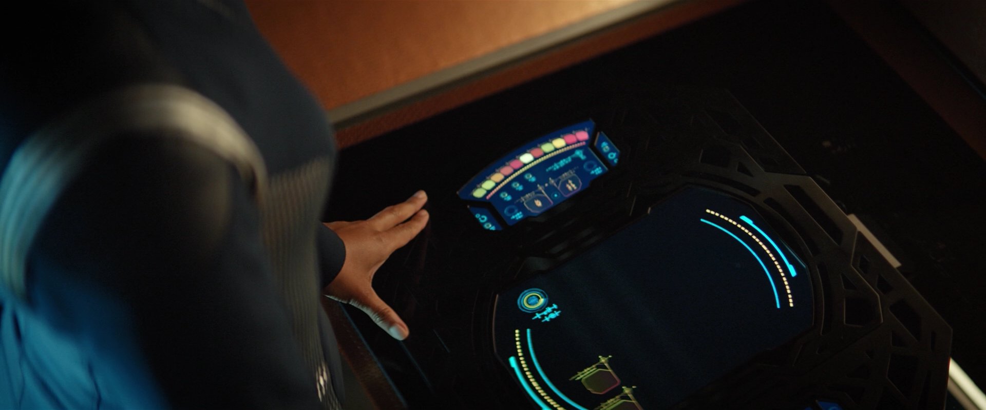 extant_StarTrekDiscovery_2x01-Brother_06853.jpg