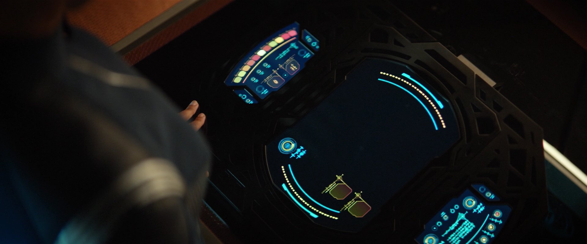 extant_StarTrekDiscovery_2x01-Brother_06857.jpg