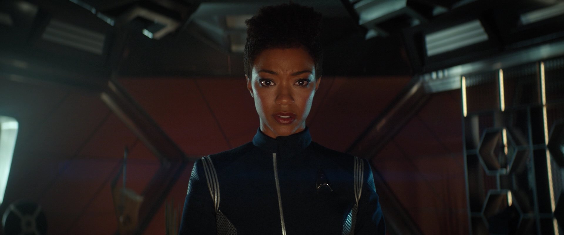 extant_StarTrekDiscovery_2x01-Brother_06890.jpg