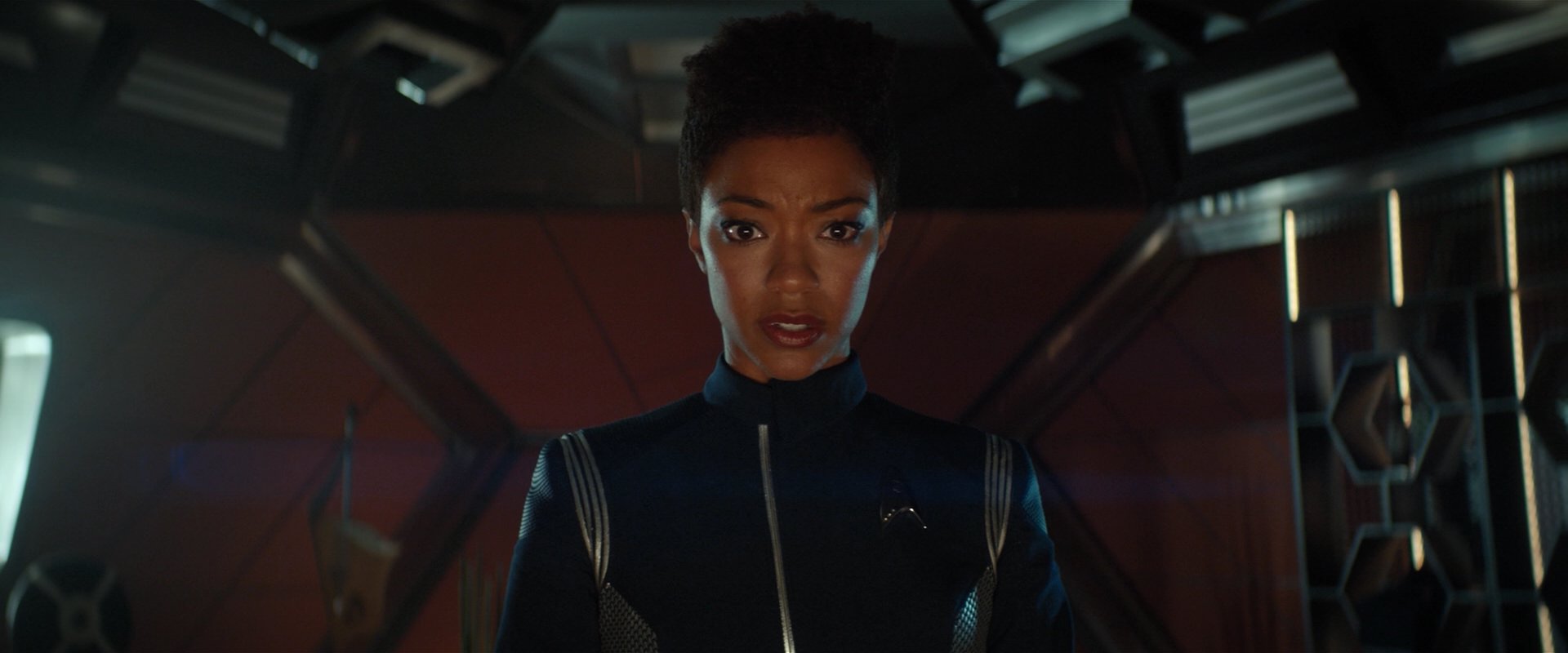 extant_StarTrekDiscovery_2x01-Brother_06891.jpg