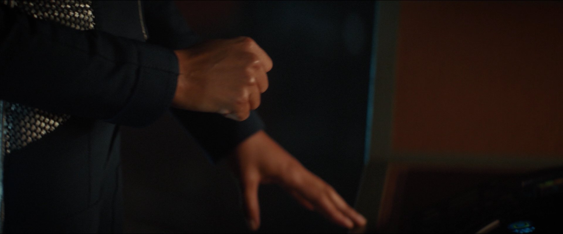 extant_StarTrekDiscovery_2x01-Brother_06979.jpg