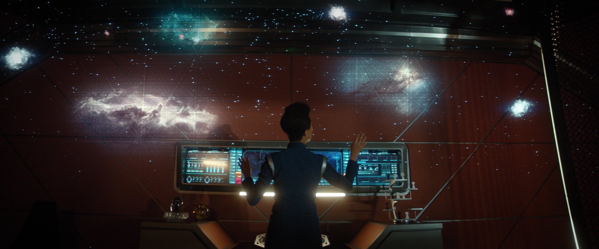 extant_StarTrekDiscovery_2x01-Brother_07025.jpg