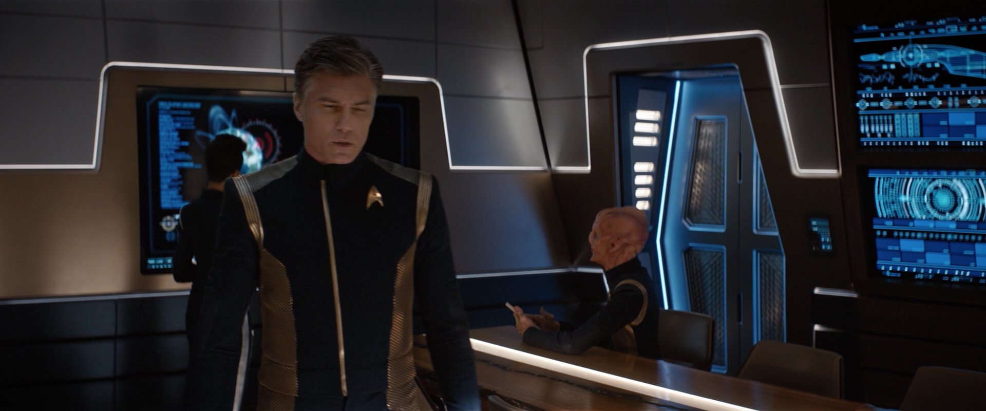 extant_StarTrekDiscovery_2x02-Eden_01268.jpg