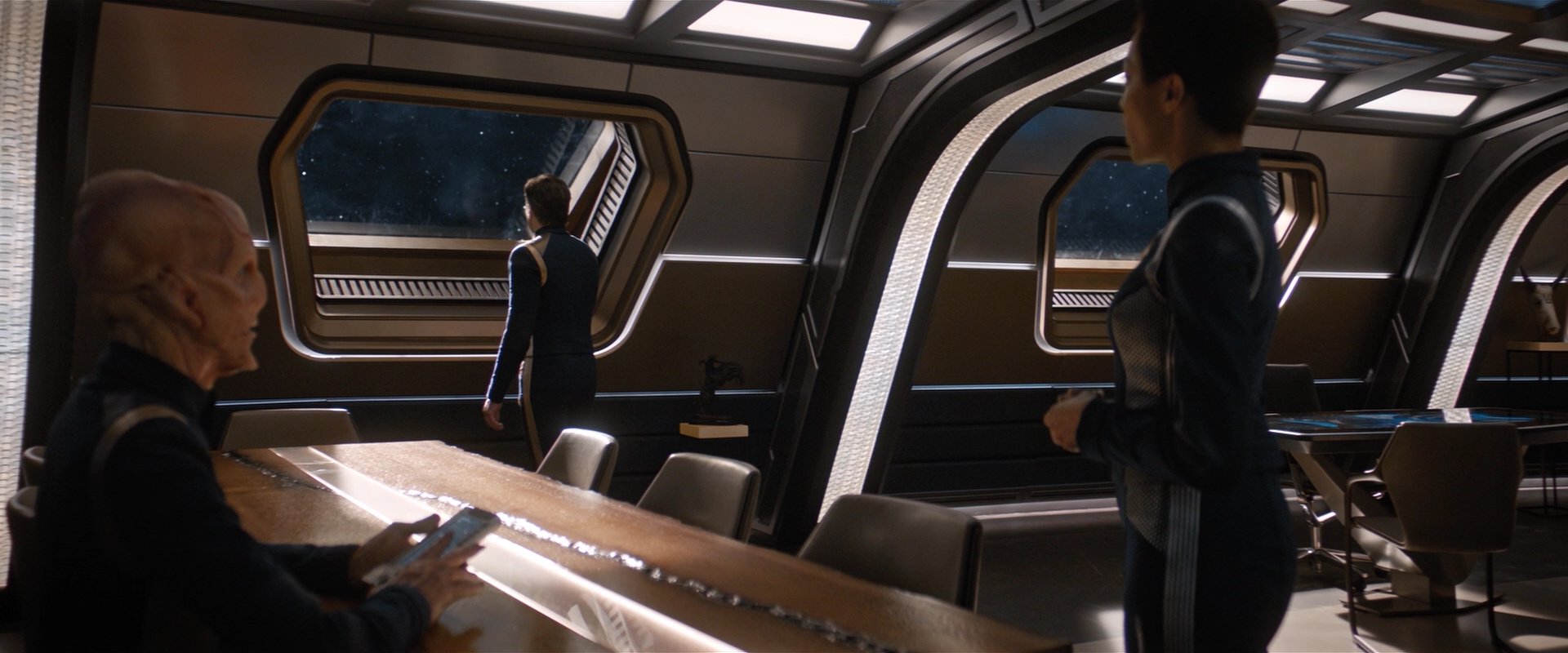 extant_StarTrekDiscovery_2x02-Eden_01329.jpg