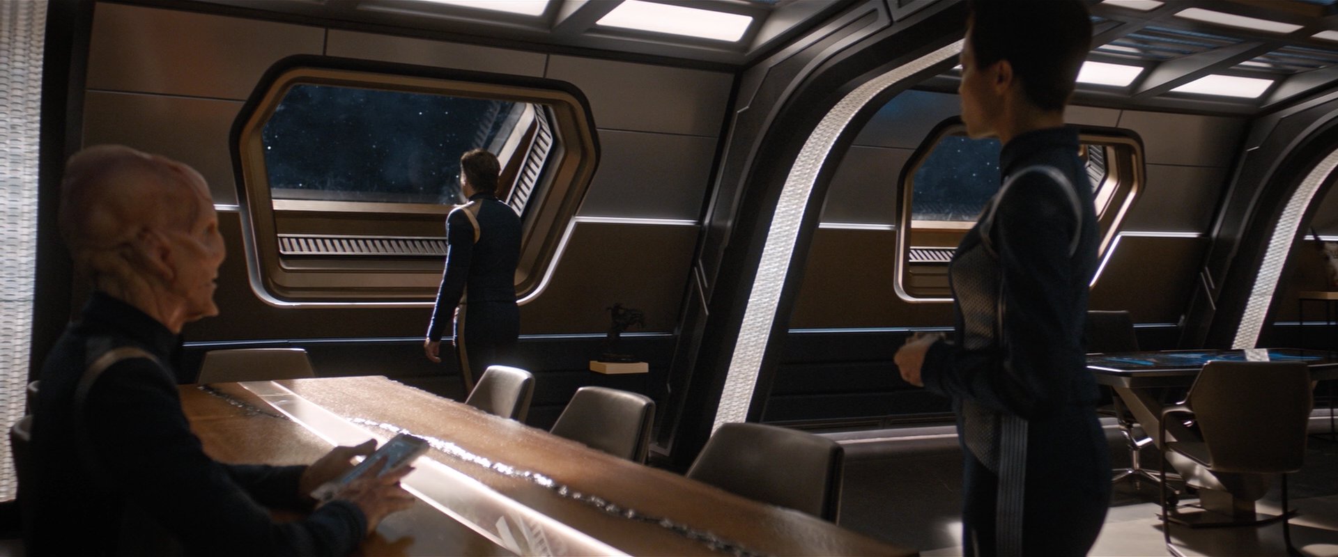 extant_StarTrekDiscovery_2x02-Eden_01330.jpg