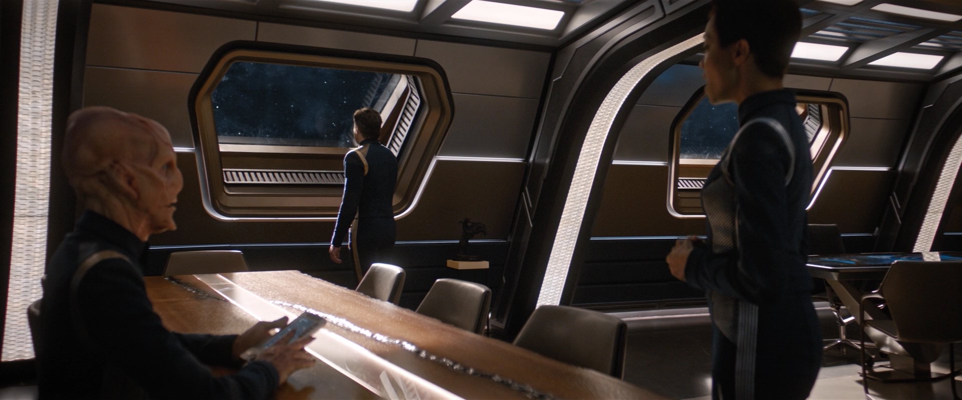 extant_StarTrekDiscovery_2x02-Eden_01333.jpg