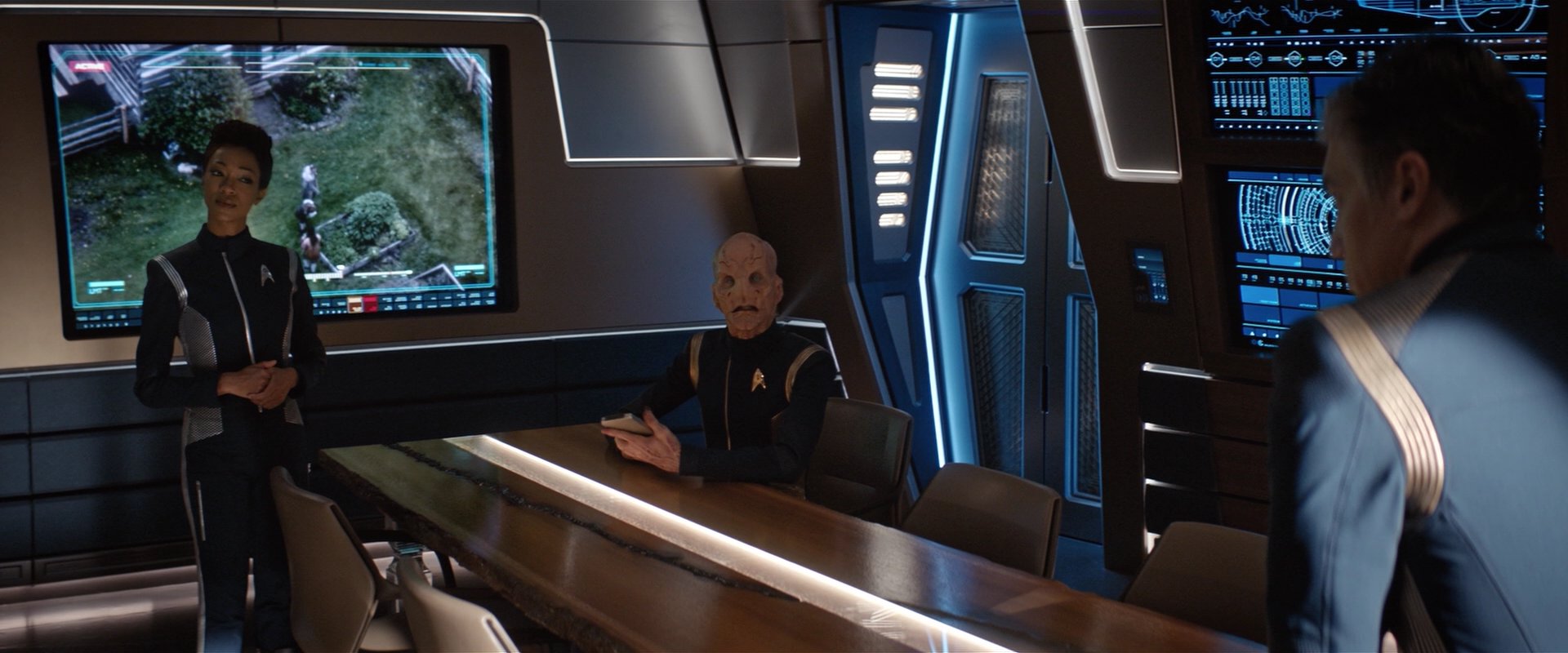 extant_StarTrekDiscovery_2x02-Eden_01423.jpg