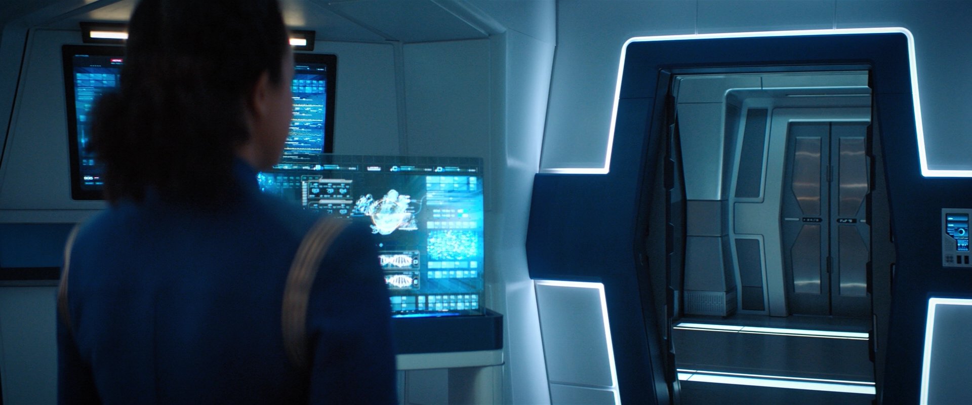 extant_StarTrekDiscovery_2x02-Eden_03297.jpg