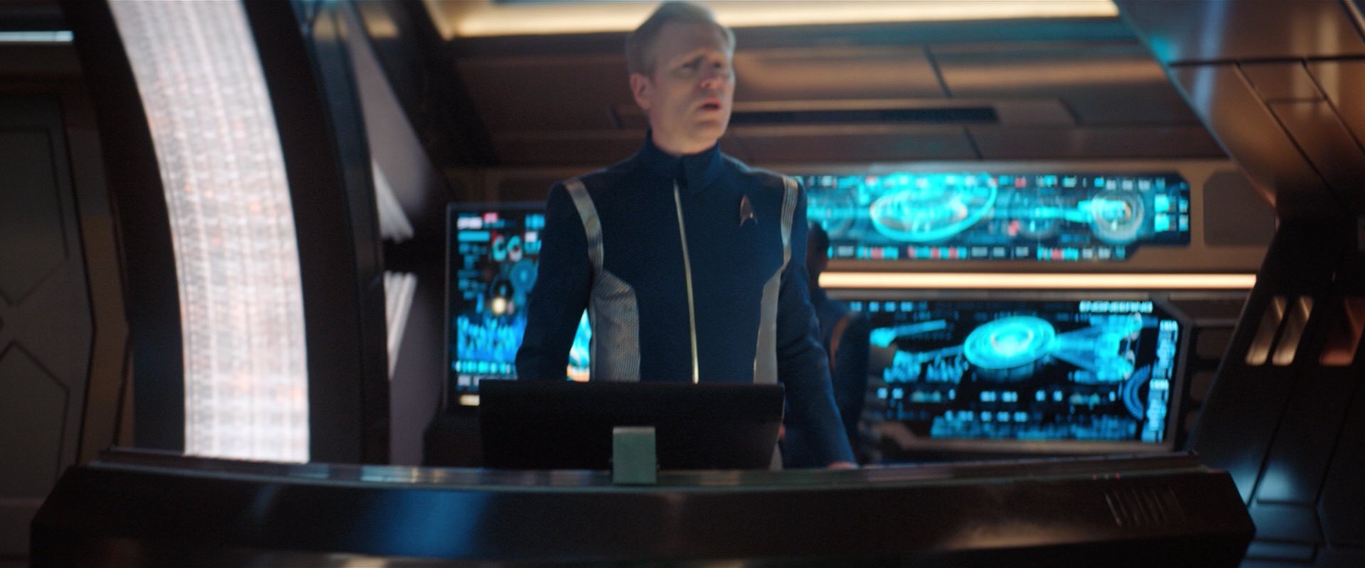 extant_StarTrekDiscovery_2x02-Eden_03436.jpg