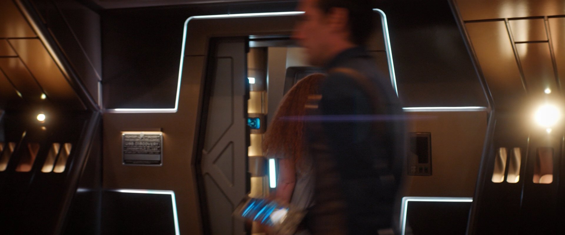 extant_StarTrekDiscovery_2x02-Eden_03894.jpg