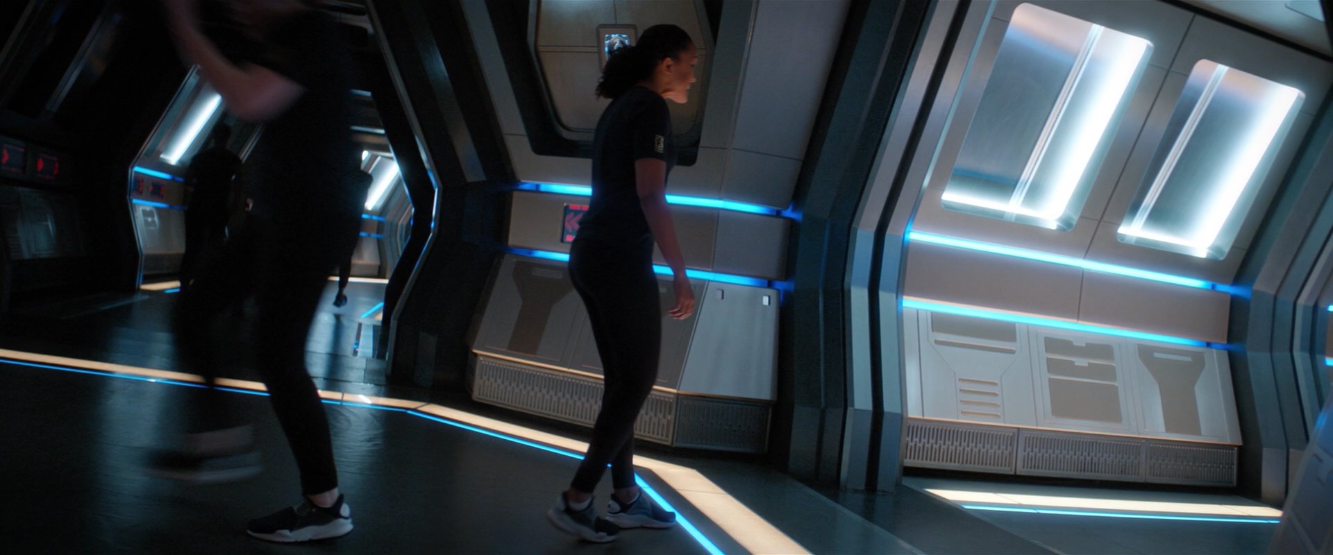 extant_StarTrekDiscovery_2x03-PointOfLight_00250.jpg