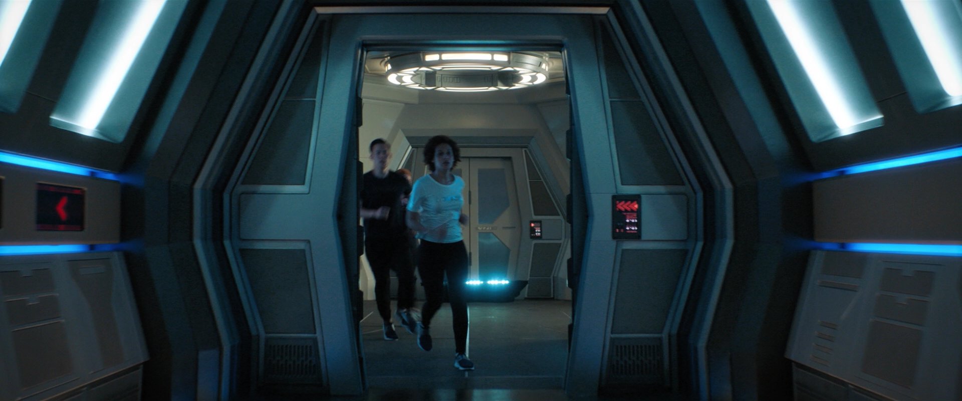 extant_StarTrekDiscovery_2x03-PointOfLight_00352.jpg