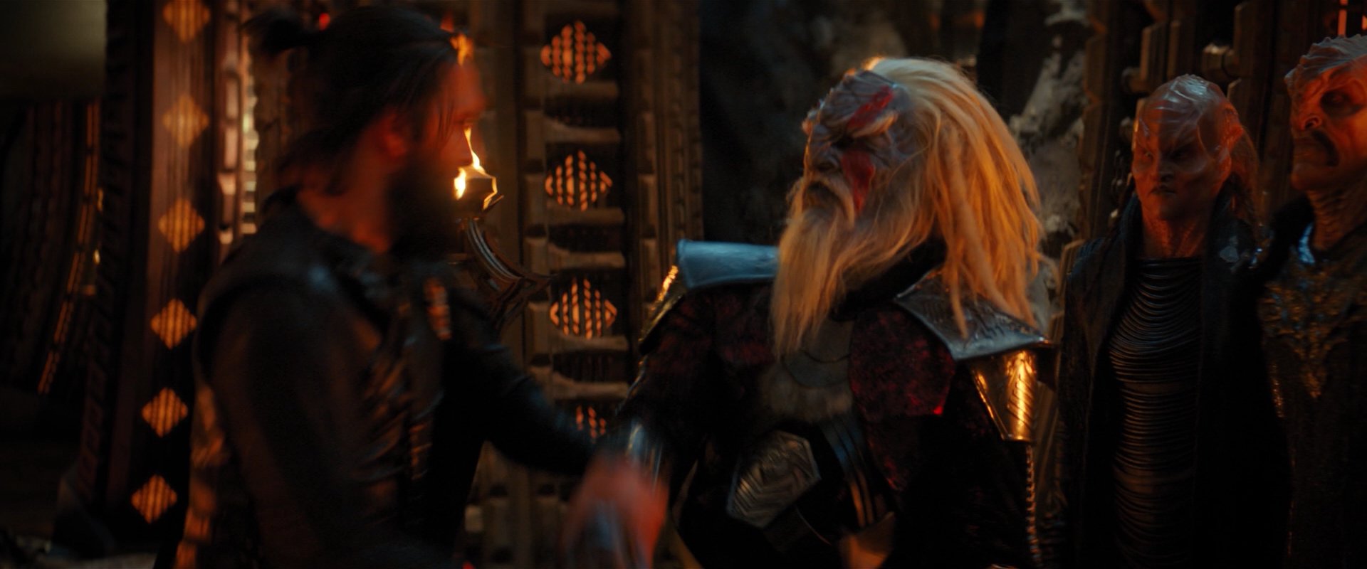 extant_StarTrekDiscovery_2x03-PointOfLight_01127.jpg