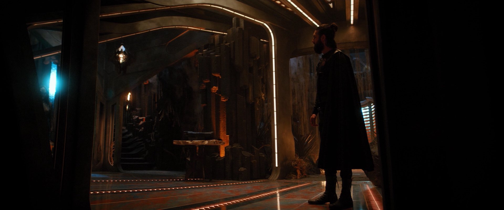 extant_StarTrekDiscovery_2x03-PointOfLight_01349.jpg