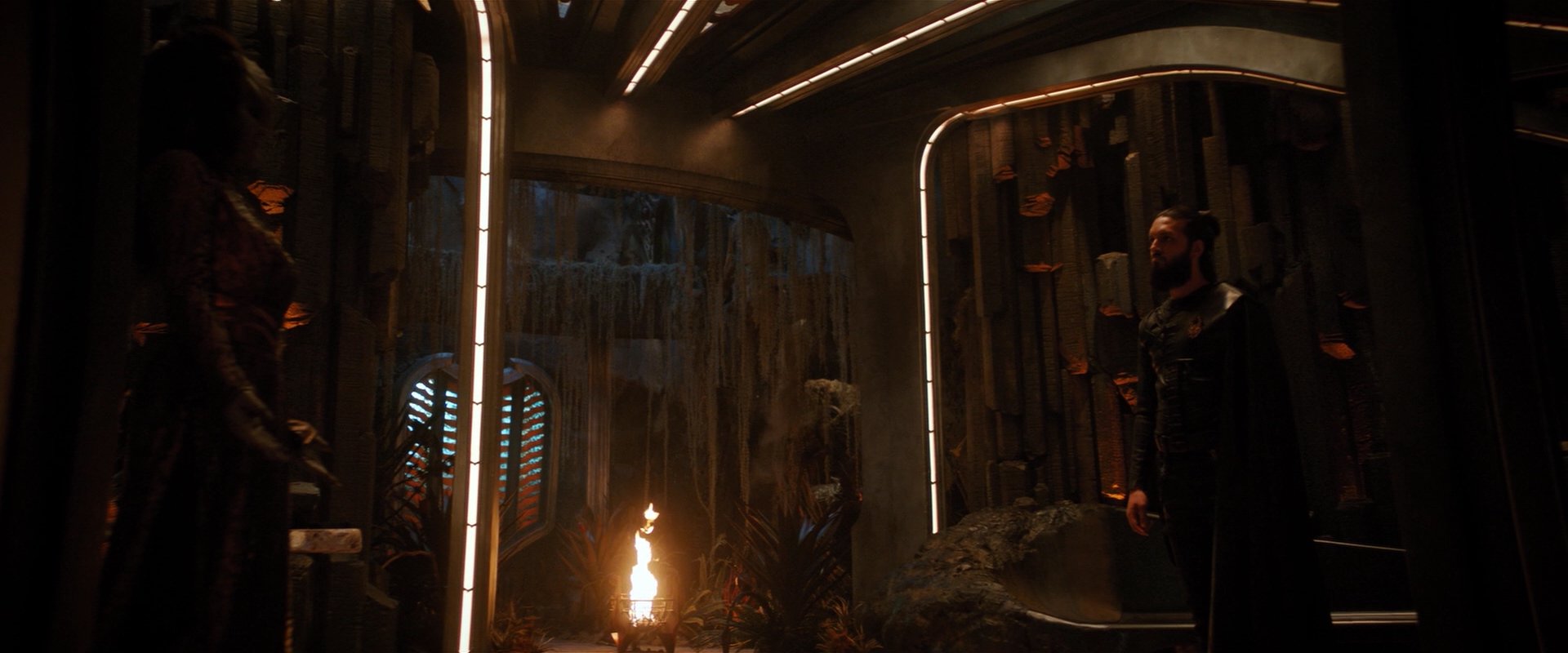 extant_StarTrekDiscovery_2x03-PointOfLight_01365.jpg