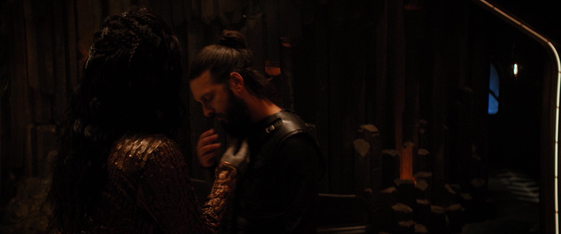 extant_StarTrekDiscovery_2x03-PointOfLight_01476.jpg
