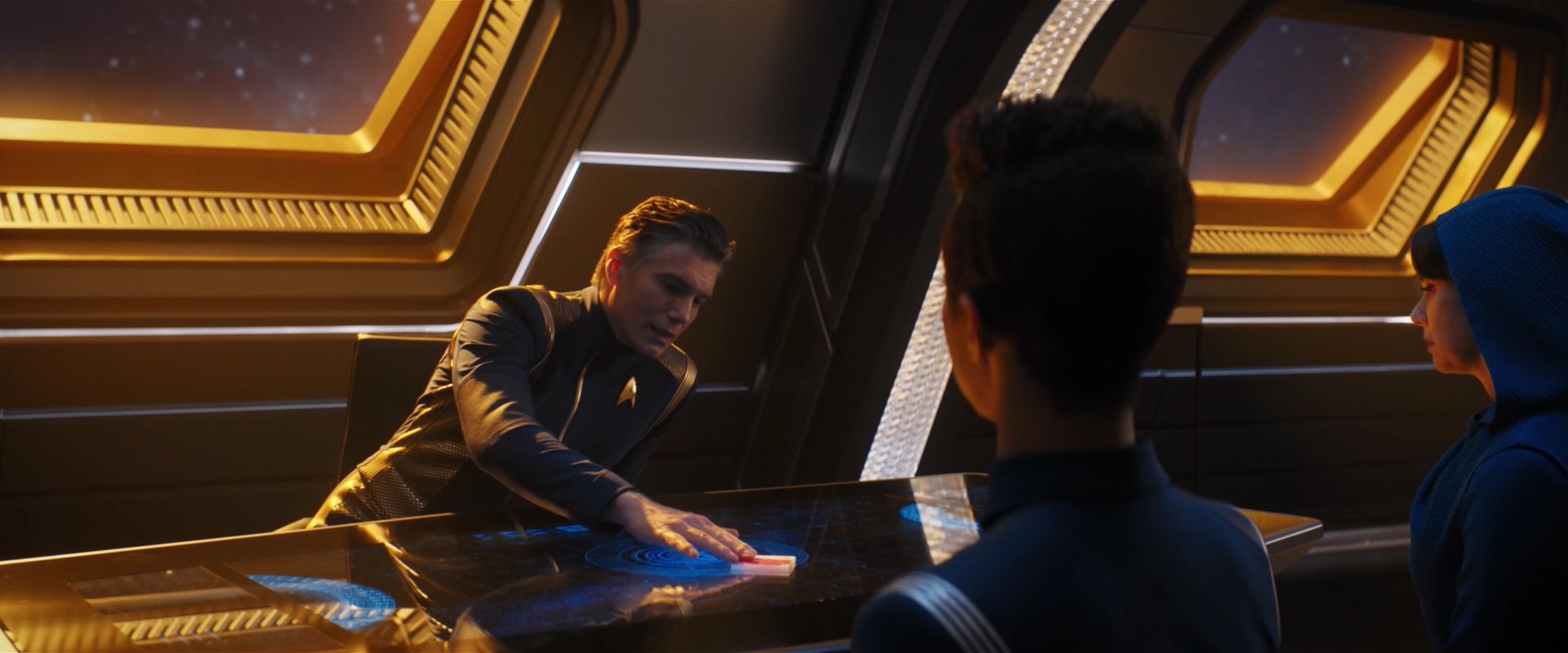 extant_StarTrekDiscovery_2x03-PointOfLight_01564.jpg