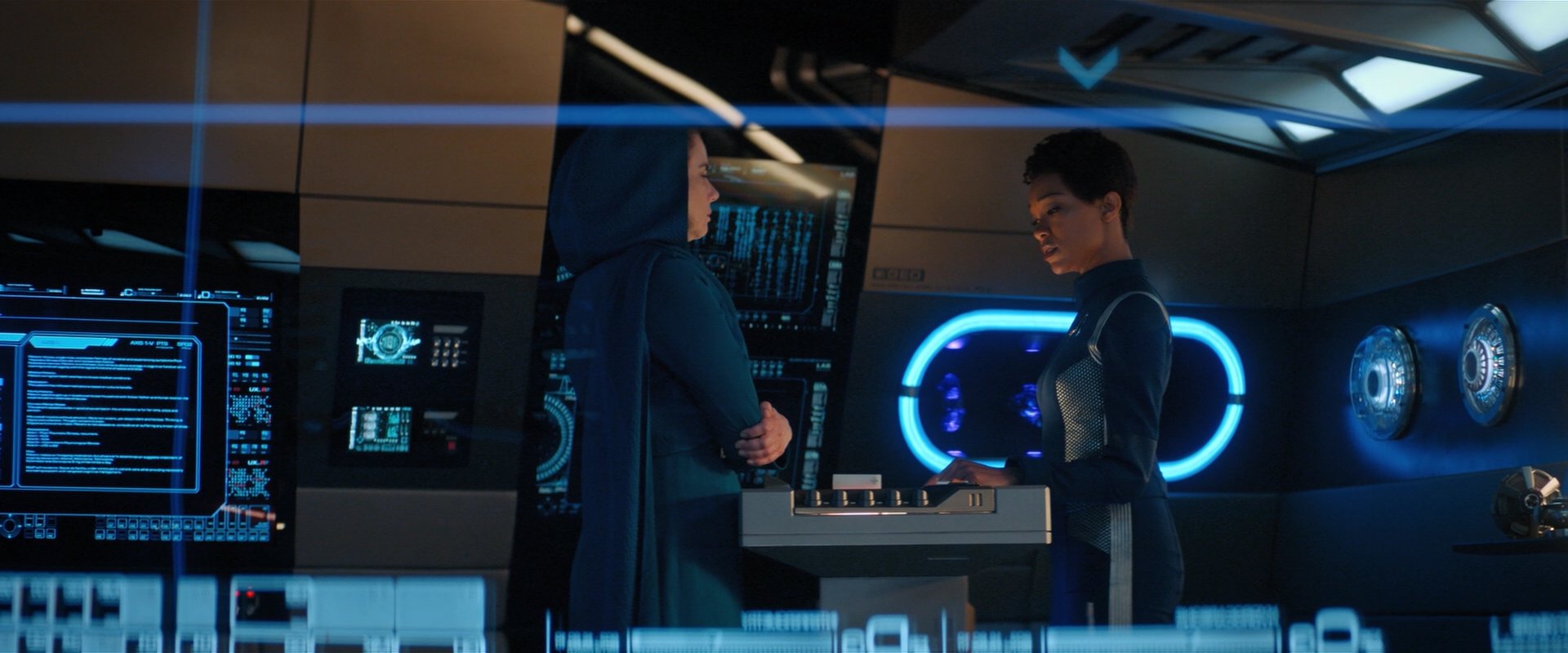extant_StarTrekDiscovery_2x03-PointOfLight_01885.jpg