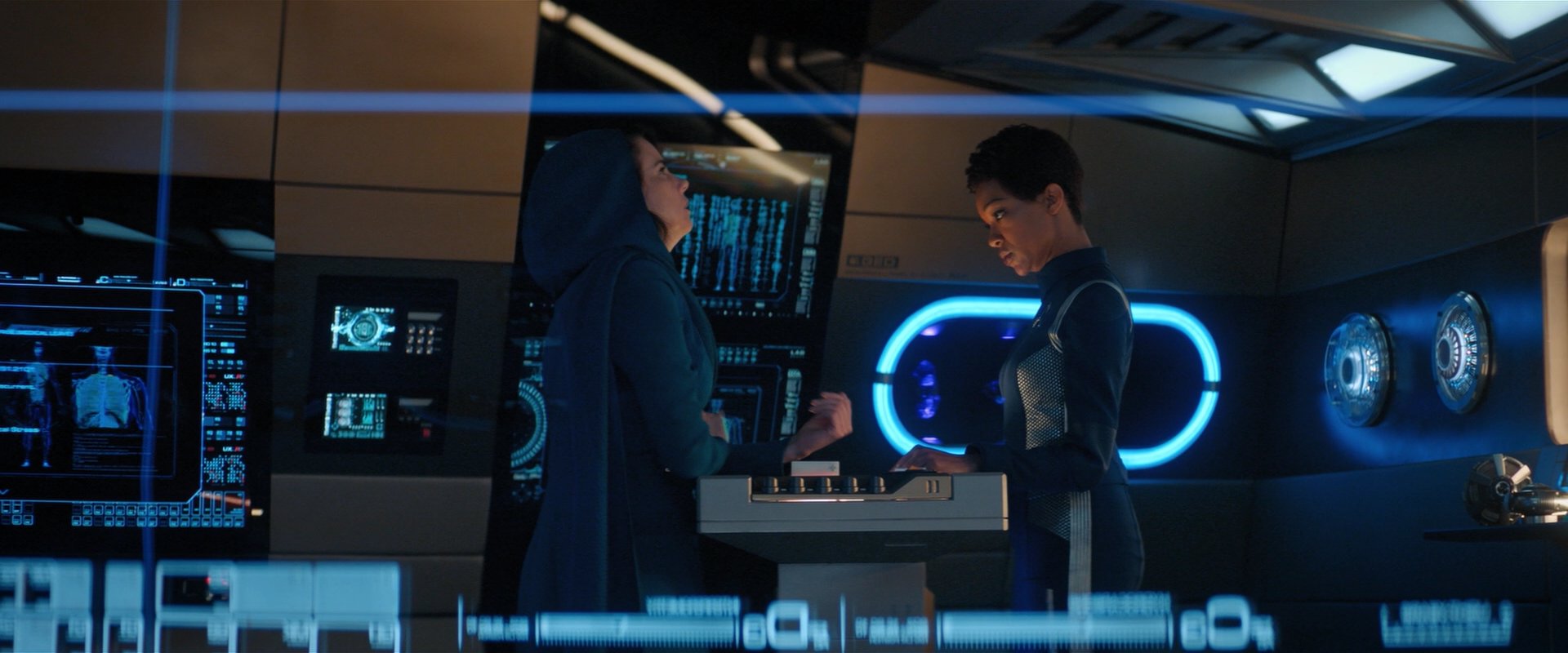extant_StarTrekDiscovery_2x03-PointOfLight_01889.jpg