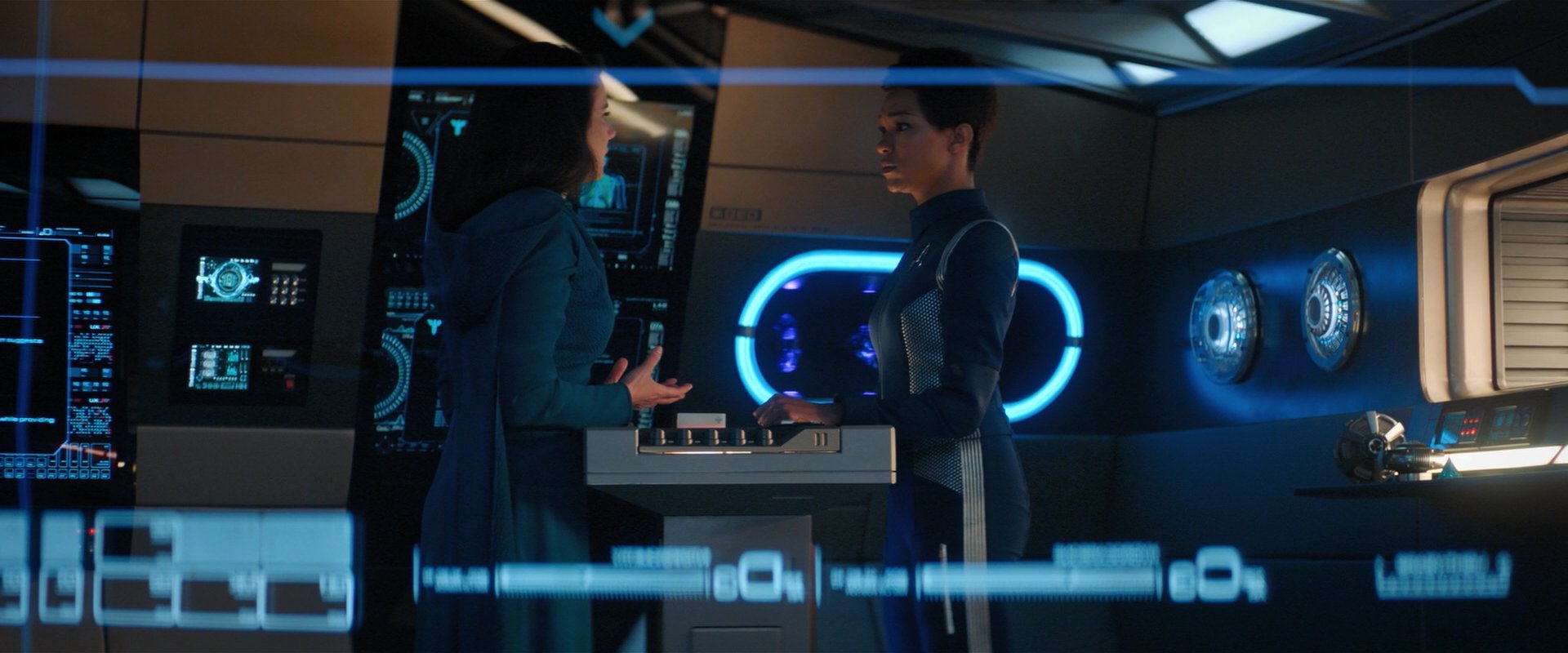 extant_StarTrekDiscovery_2x03-PointOfLight_02049.jpg