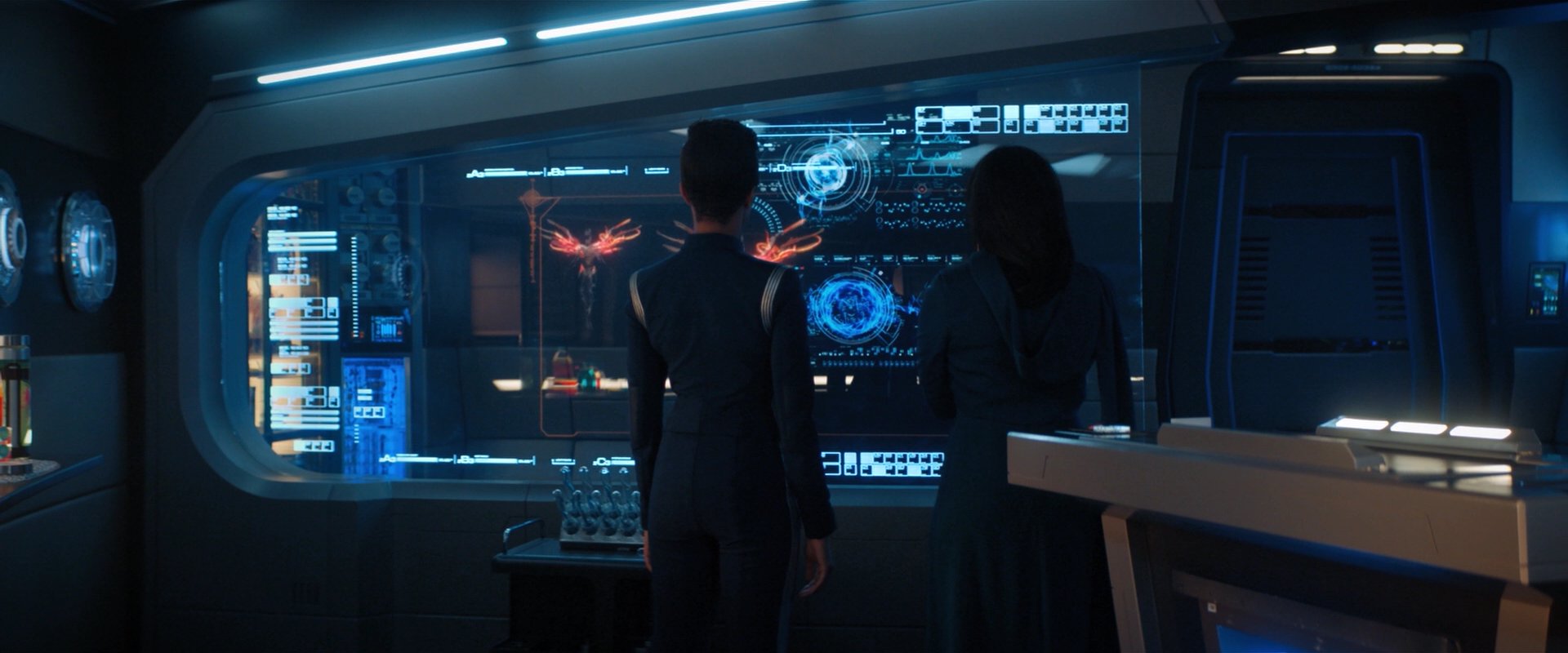 extant_StarTrekDiscovery_2x03-PointOfLight_02105.jpg