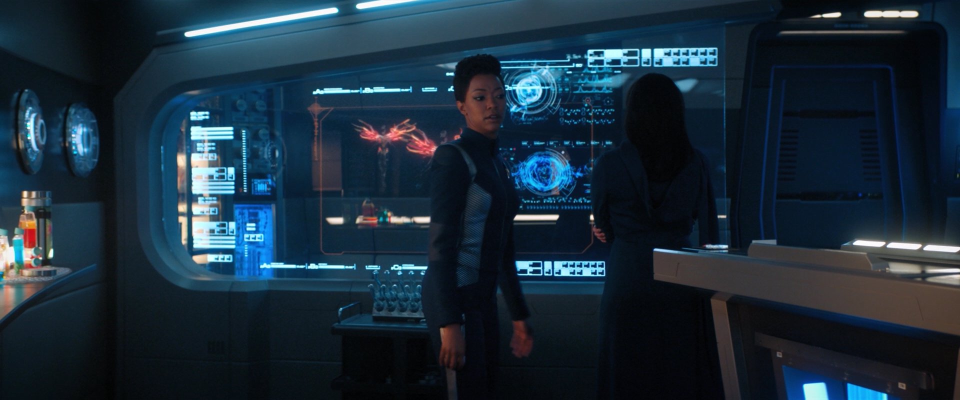 extant_StarTrekDiscovery_2x03-PointOfLight_02157.jpg