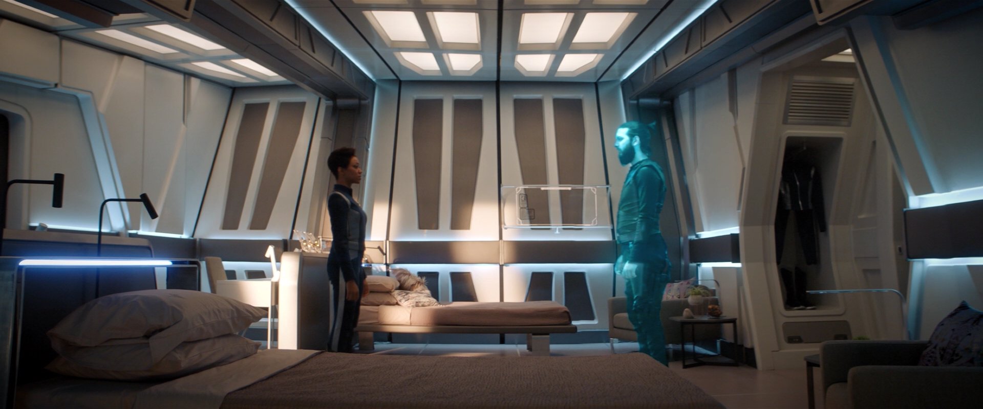 extant_StarTrekDiscovery_2x03-PointOfLight_02194.jpg