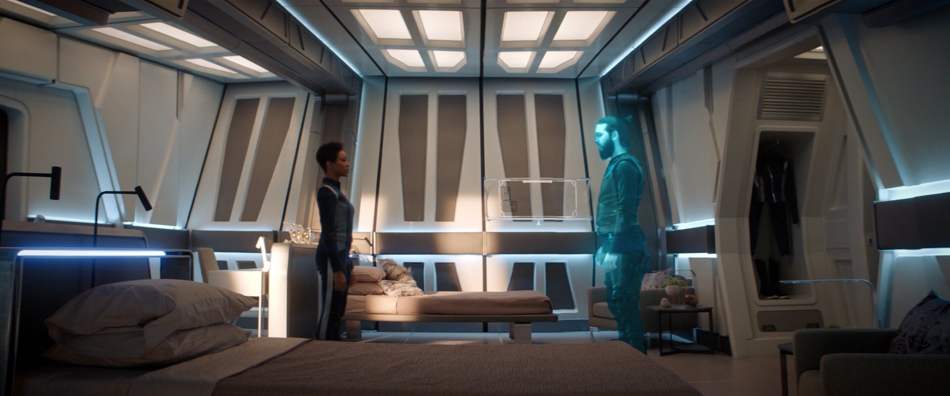 extant_StarTrekDiscovery_2x03-PointOfLight_02195.jpg