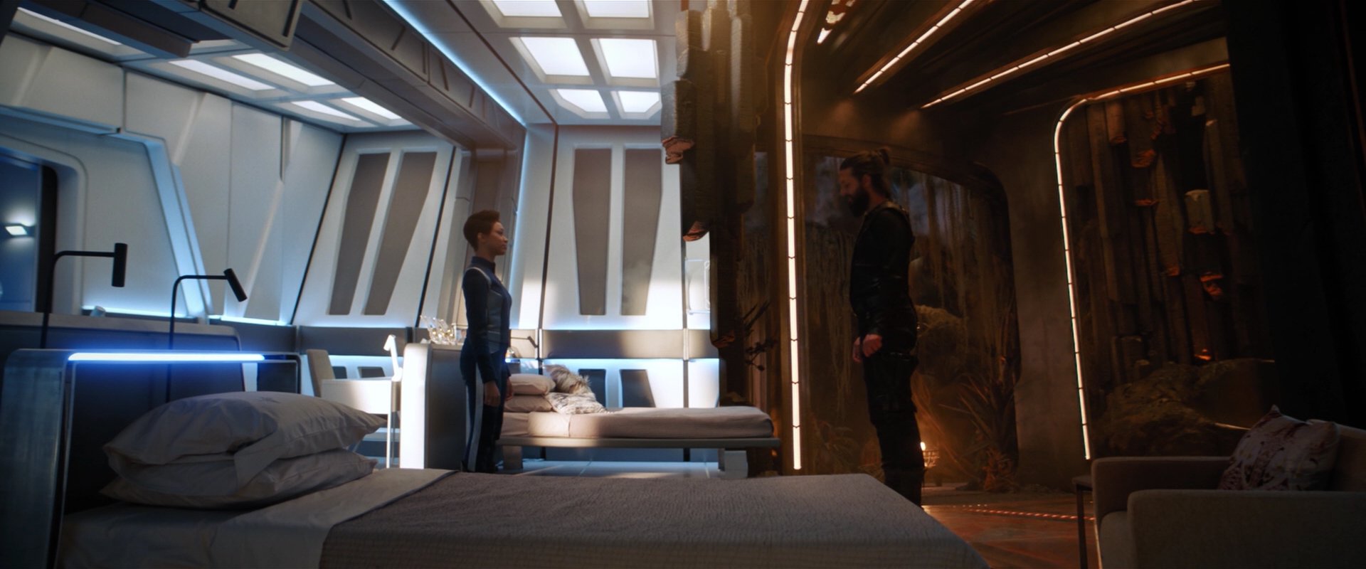 extant_StarTrekDiscovery_2x03-PointOfLight_02264.jpg