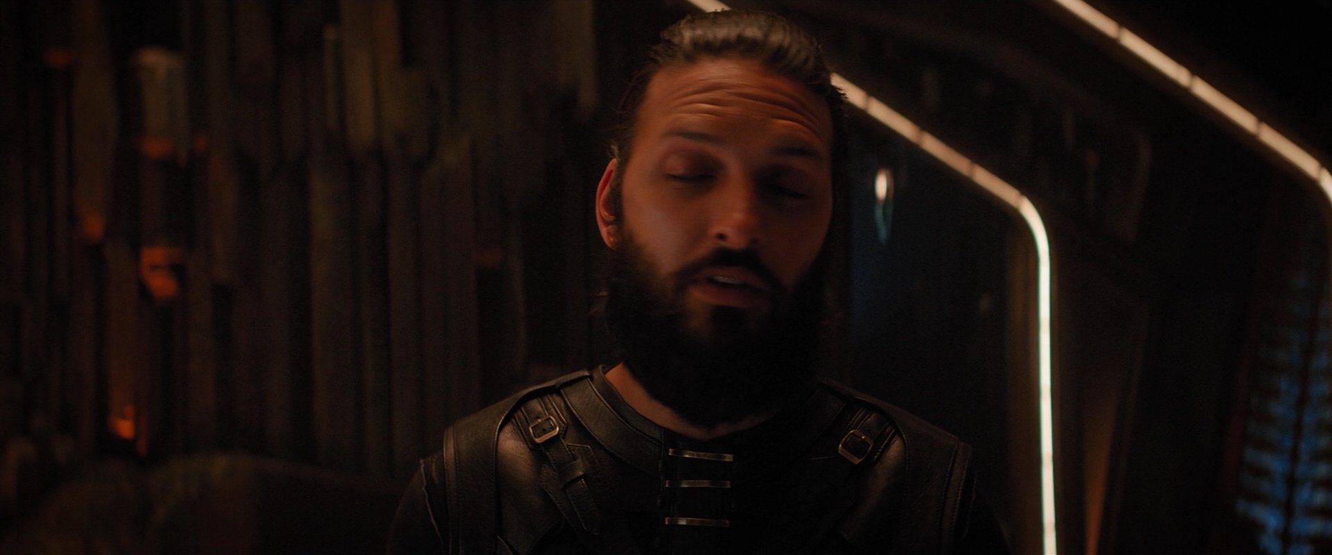 extant_StarTrekDiscovery_2x03-PointOfLight_02305.jpg