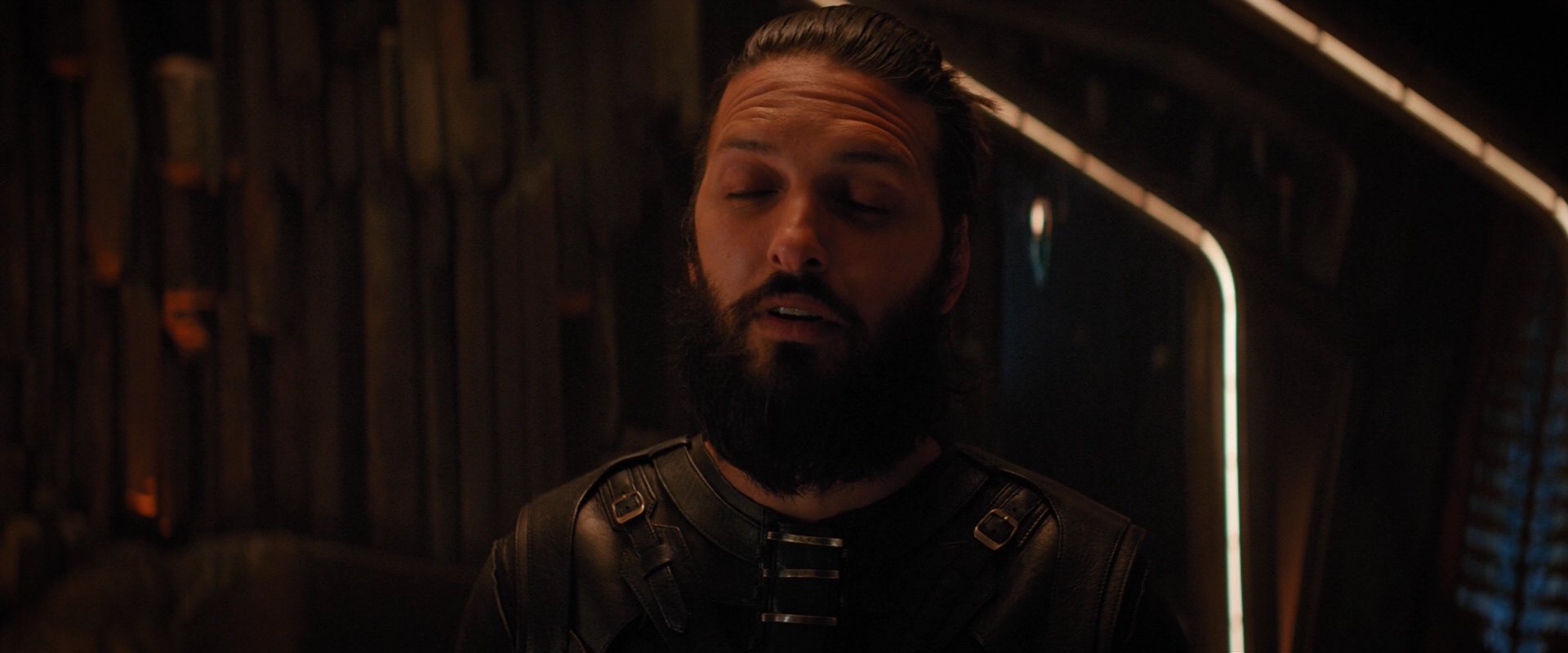 extant_StarTrekDiscovery_2x03-PointOfLight_02306.jpg