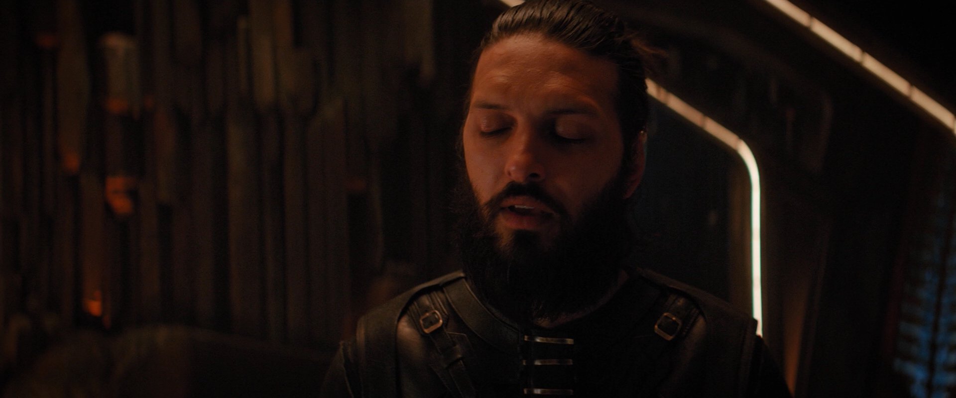 extant_StarTrekDiscovery_2x03-PointOfLight_02324.jpg