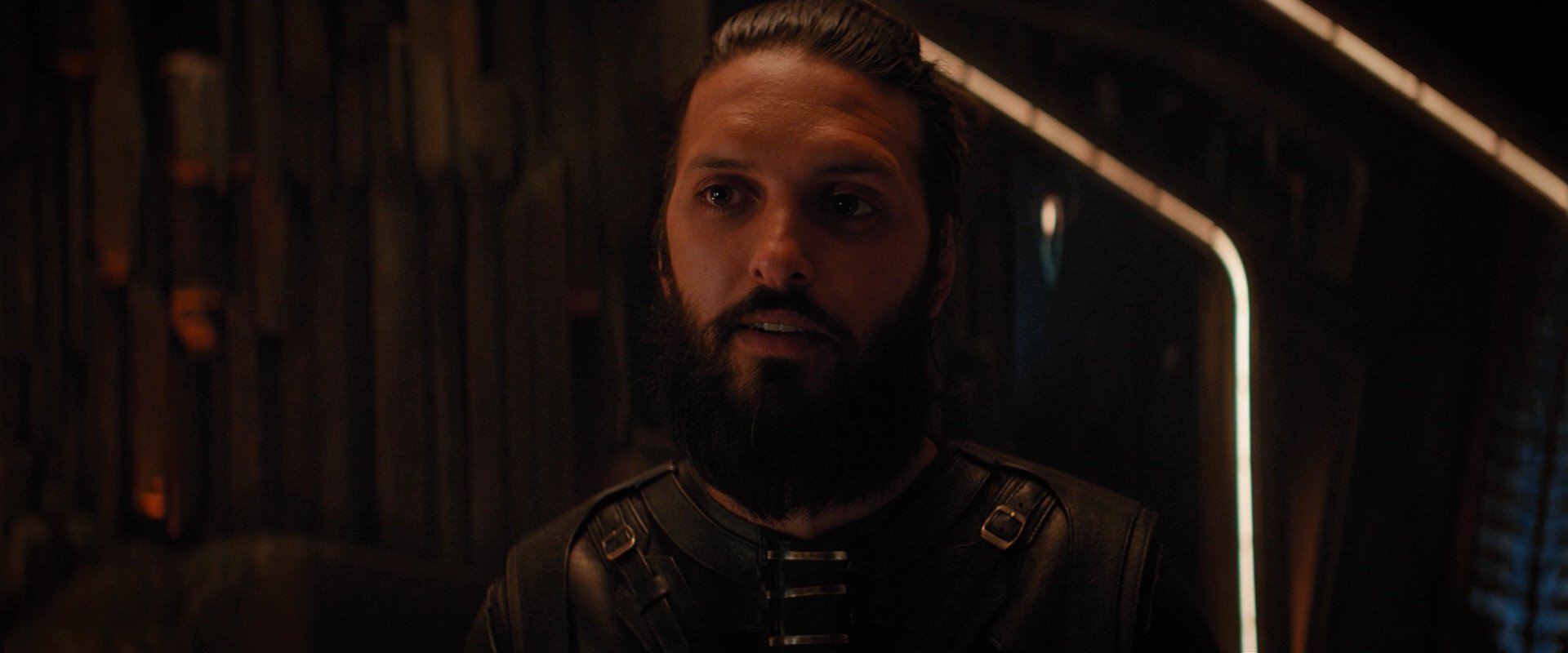 extant_StarTrekDiscovery_2x03-PointOfLight_02365.jpg