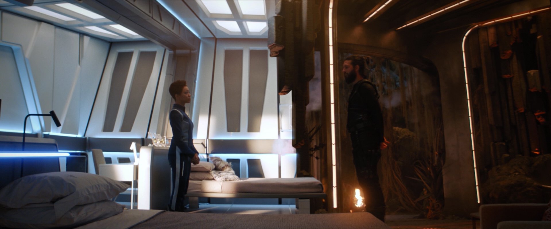 extant_StarTrekDiscovery_2x03-PointOfLight_02369.jpg