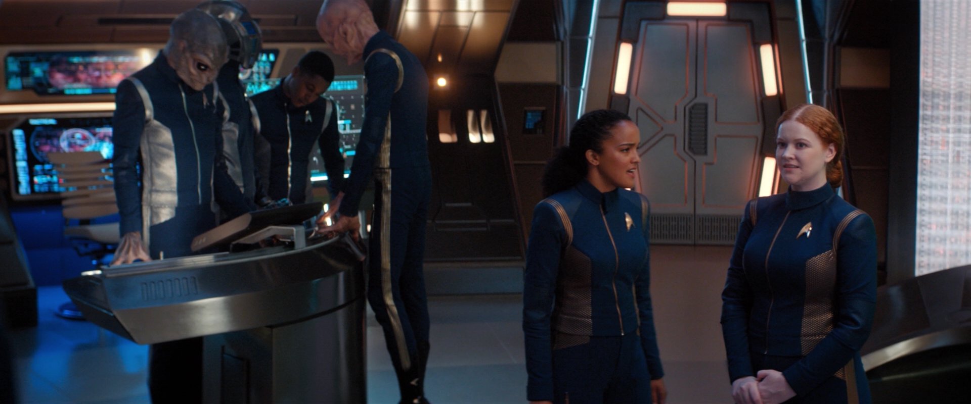 extant_StarTrekDiscovery_2x03-PointOfLight_02528.jpg