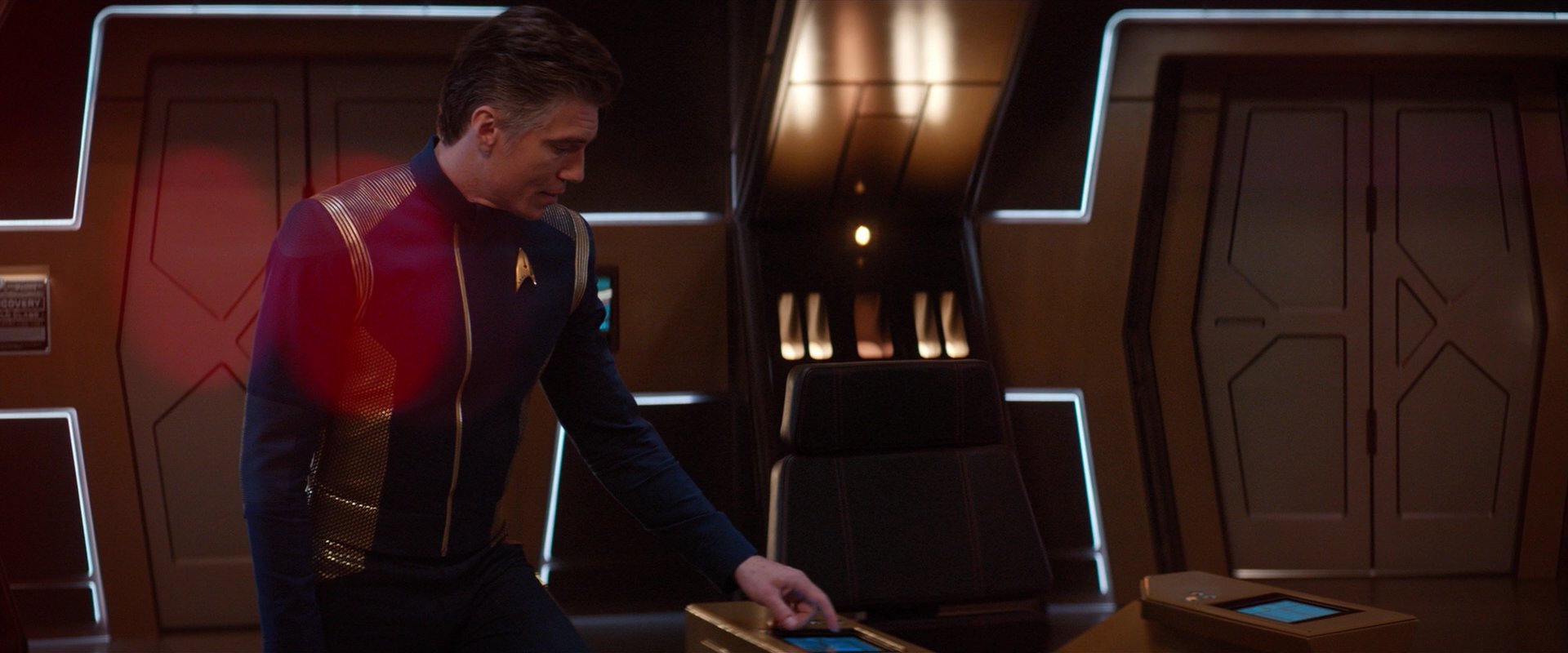 extant_StarTrekDiscovery_2x03-PointOfLight_02565.jpg