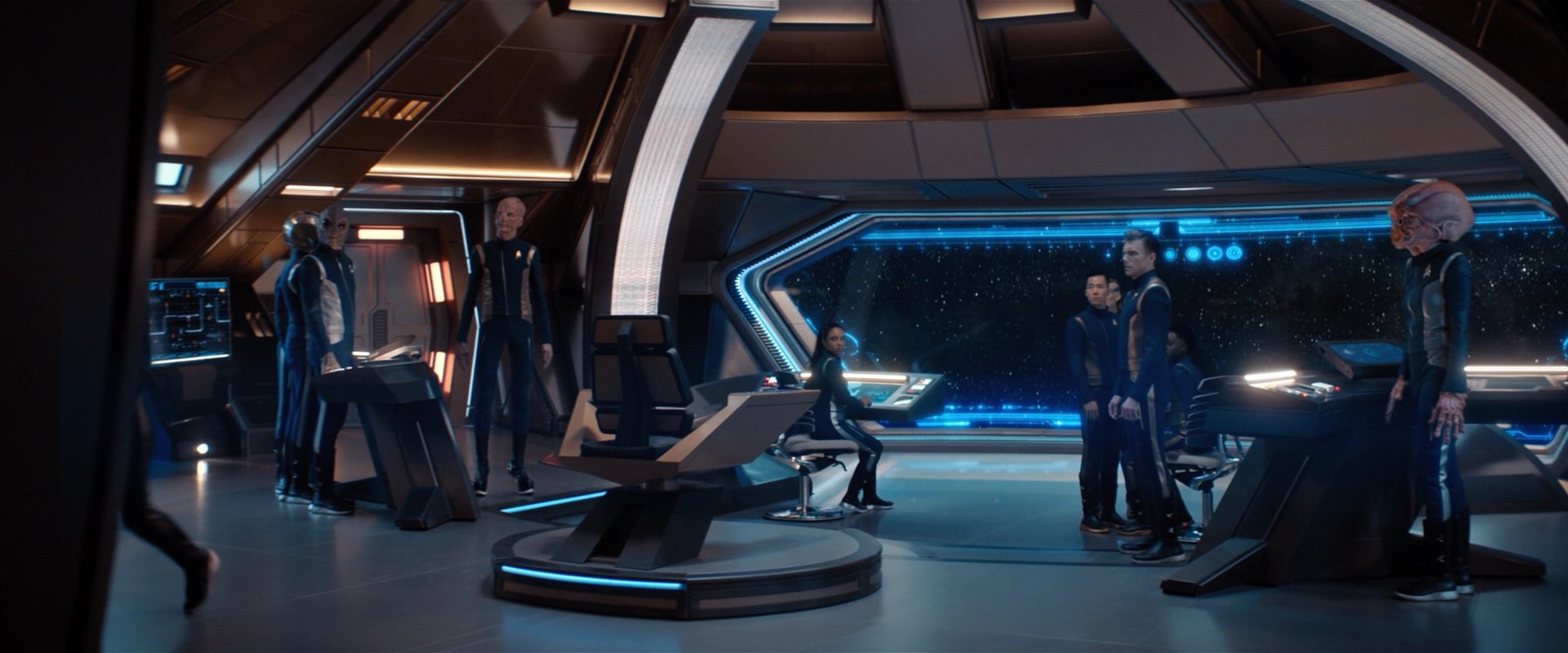 extant_StarTrekDiscovery_2x03-PointOfLight_02697.jpg
