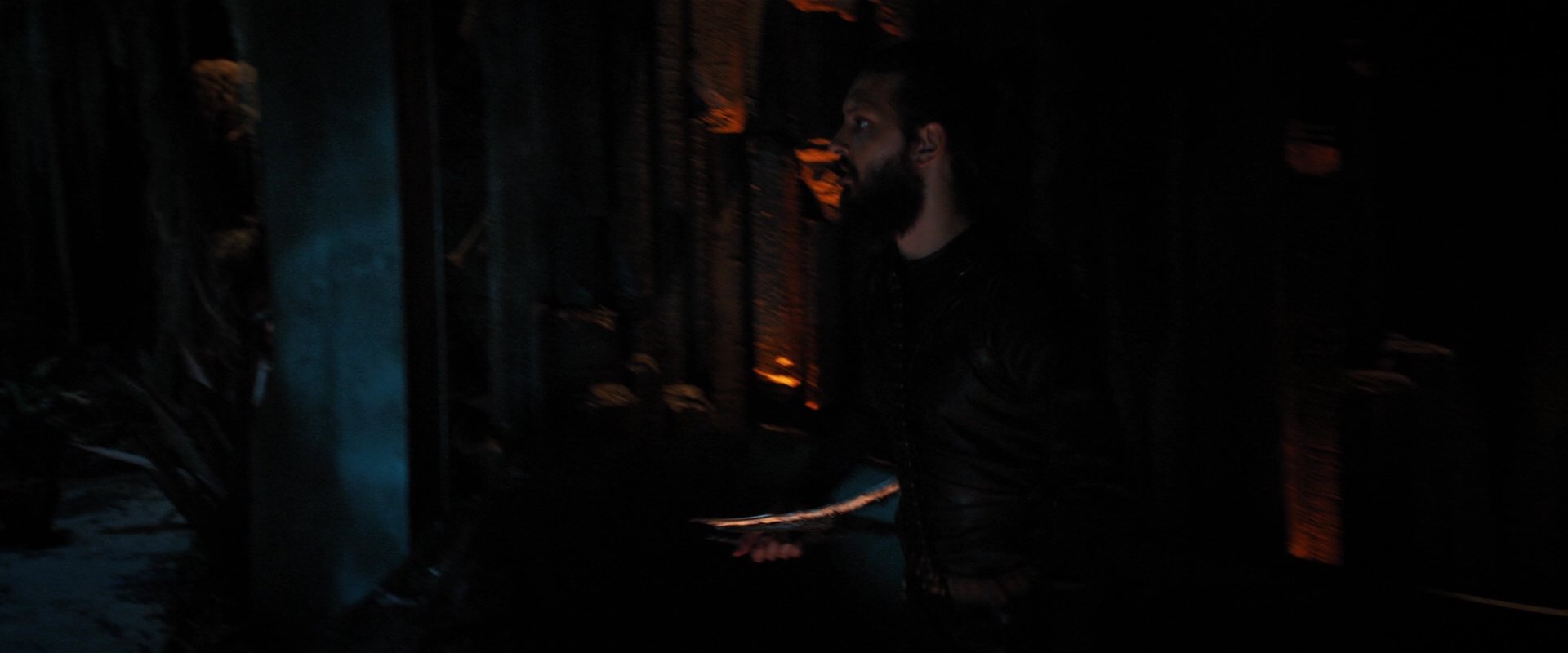 extant_StarTrekDiscovery_2x03-PointOfLight_02745.jpg