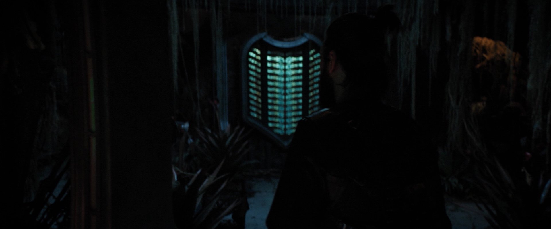 extant_StarTrekDiscovery_2x03-PointOfLight_02750.jpg extant_StarTrekDiscovery_2x03-PointOfLight_02750.jpg