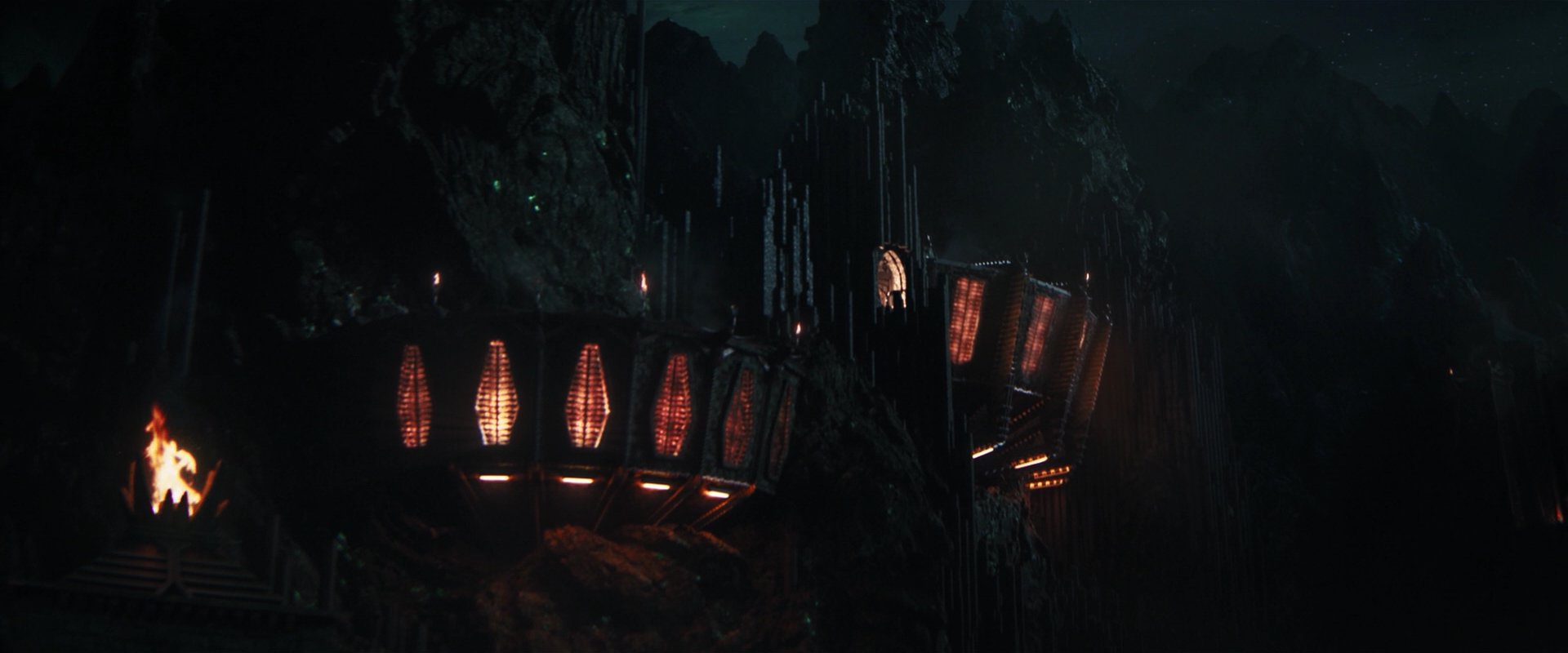 extant_StarTrekDiscovery_2x03-PointOfLight_02768.jpg
