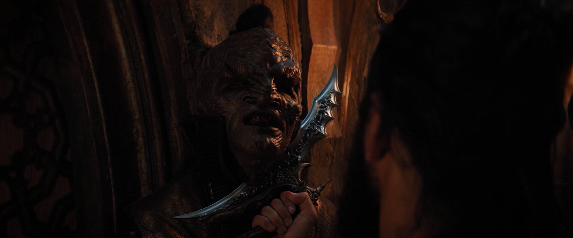 extant_StarTrekDiscovery_2x03-PointOfLight_02852.jpg