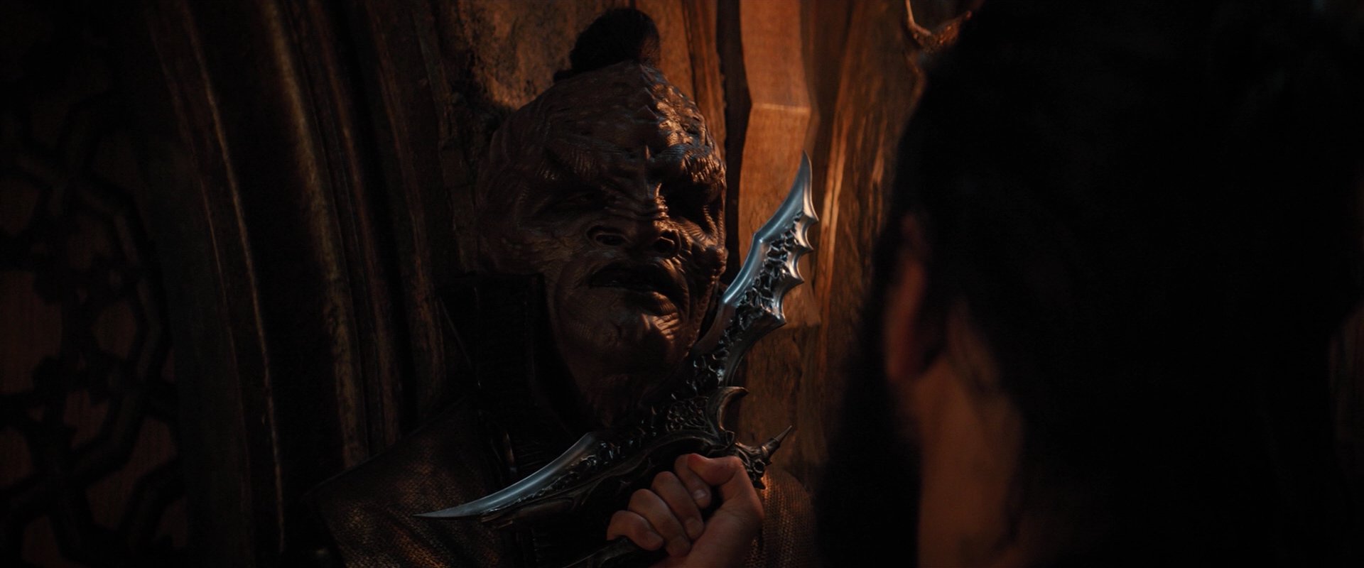 extant_StarTrekDiscovery_2x03-PointOfLight_02853.jpg