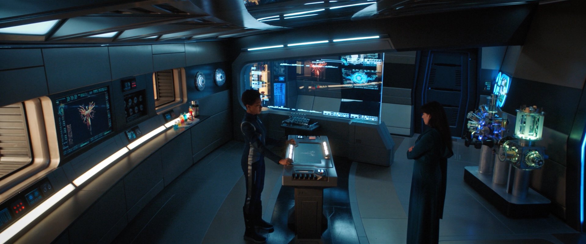 extant_StarTrekDiscovery_2x03-PointOfLight_03285.jpg