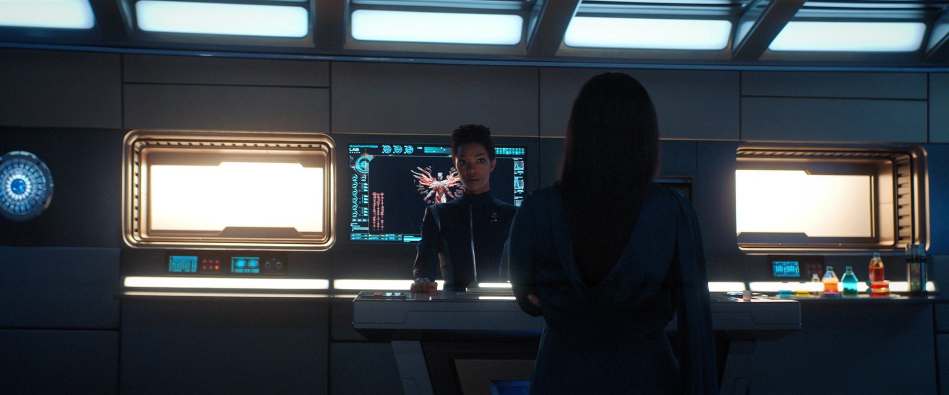 extant_StarTrekDiscovery_2x03-PointOfLight_03293.jpg