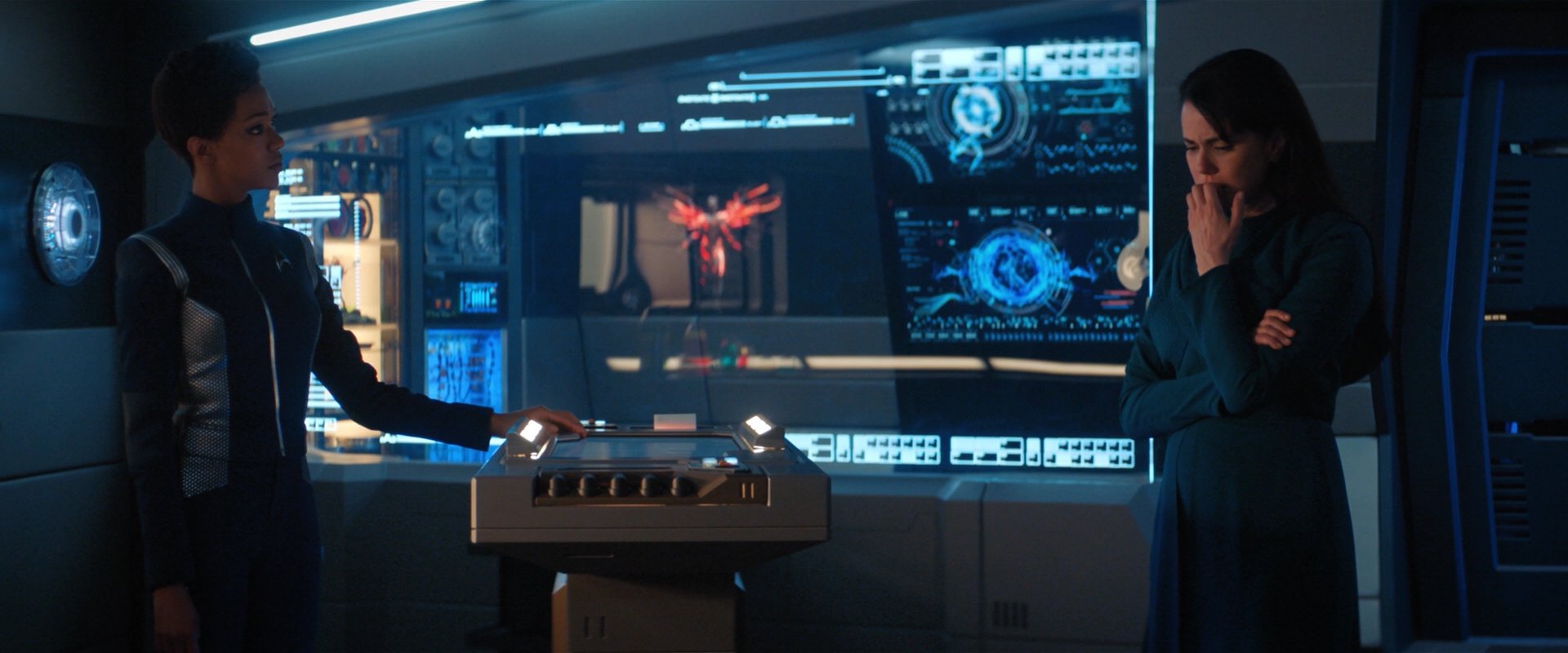 extant_StarTrekDiscovery_2x03-PointOfLight_03331.jpg