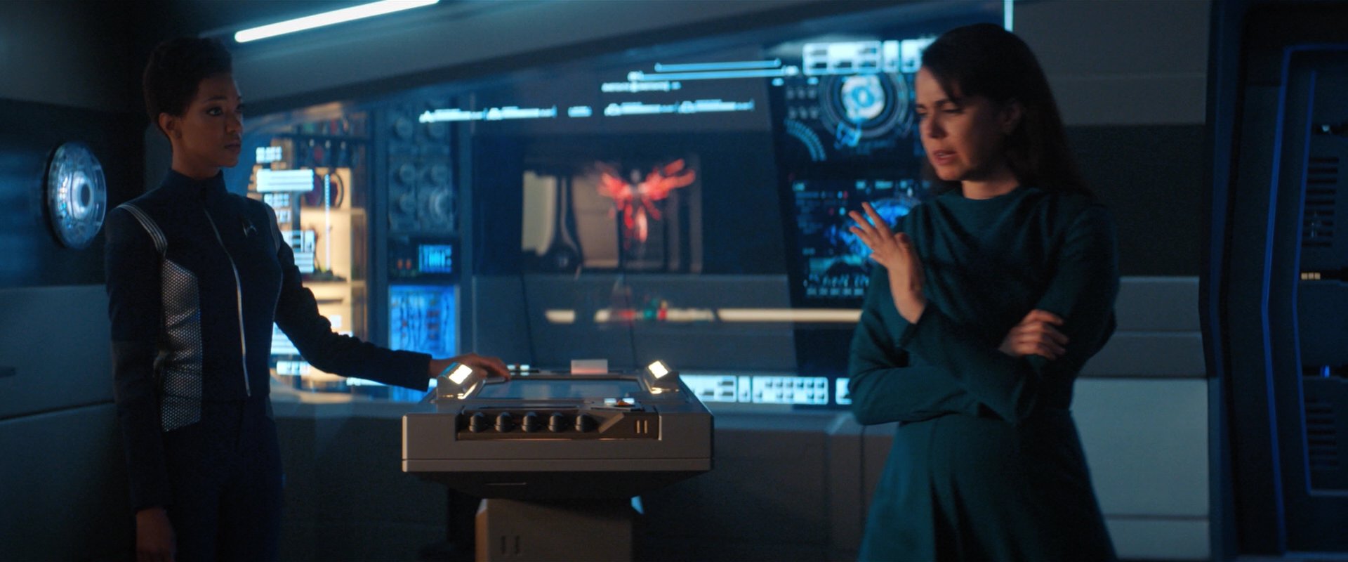 extant_StarTrekDiscovery_2x03-PointOfLight_03334.jpg