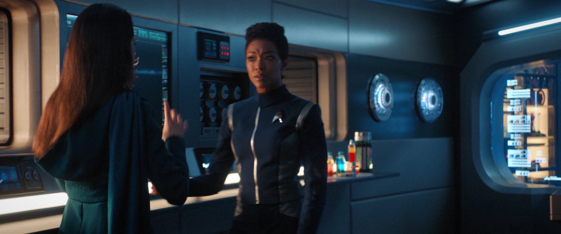 extant_StarTrekDiscovery_2x03-PointOfLight_03350.jpg