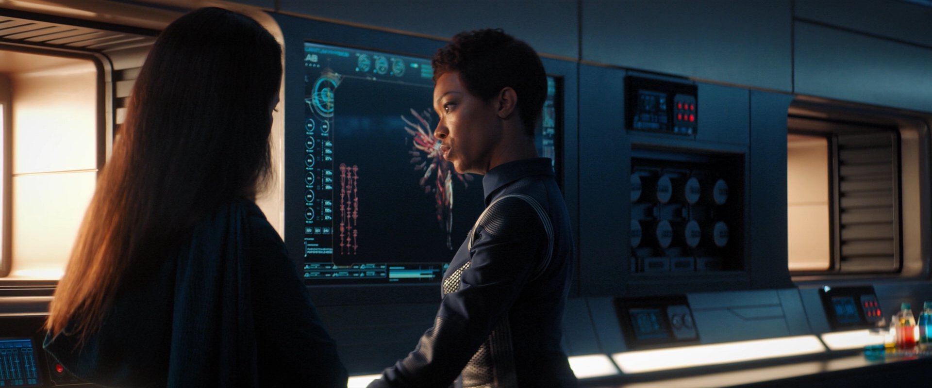 extant_StarTrekDiscovery_2x03-PointOfLight_03480.jpg